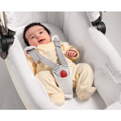 KIT AUTO PEG PEREGO PER NACELLE ELITE AVEC MATELAS ET PROTECTIONS LATERALES EN PROMOTION
